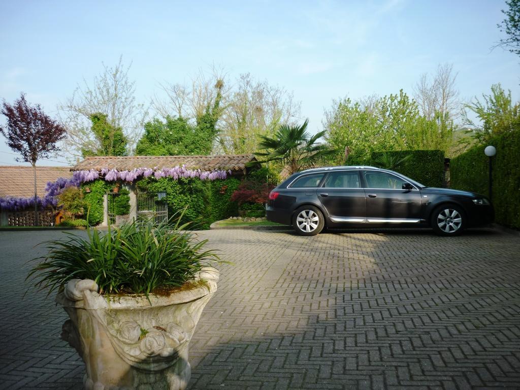 Bed And Breakfast Olimpia San Salvatore Monferrato Extérieur photo